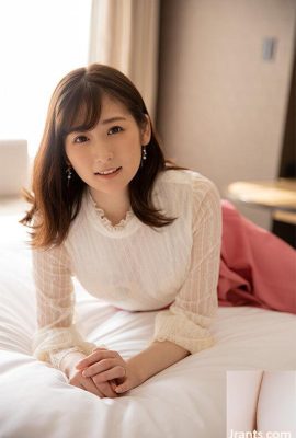 Jun Sakai, Akari Hirai: Mai Wife ~Celebrity Club~ 170 (21P)