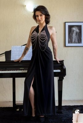 [Suicide Girls] Gweenblack – A Sala do Piano