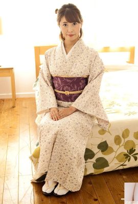 (Haruka Sanada) Tentação de yukata da linda irmã (21P)