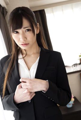 (Amuro Nana) gosta de secretárias bonitas e capazes (21P)