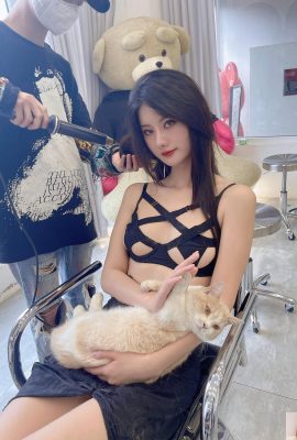 [Coleta na Internet]A linda modelo de XiuRen é A’Zhu “Só lavando o cabelo”[31P]