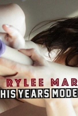 (This Years Model) 27 de março de 2023 – Rylee Marks – De volta às calças justas (48P)