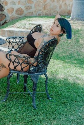 (Suicide Girls) 10 de abril de 2023 – Milou – Obtenha sua vitamina C (55P)