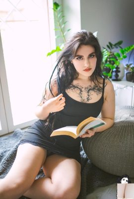 (Suicide Girls) 01 de outubro de 2023 – Vavalova – Subterrâneo (56P)