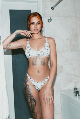 (Suicide Girls) 21 de abril de 2023 – Skullo – Douse (42P)