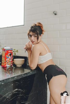 (Suicide Girls) 23 de maio de 2023 – Aliese – cereal – ousamente (45P)