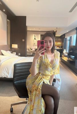 (Coleção online) XiuRen linda modelo Guoer Victoria “Yellow Jersey” (30P)