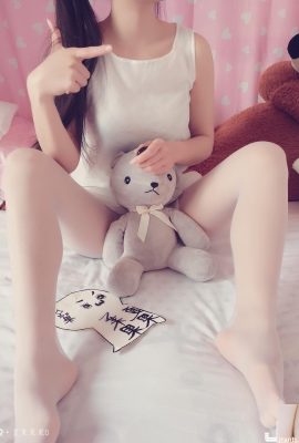 (Coletado da Internet) A garota do Weibo Xia Moguo tem mãos, pés e lábios vermelhos (27P)