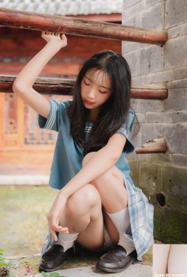 Garota Melancia – Foto de Lijiang JK Outdoor + JK Japanese House (84P)