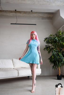 (Suicide Girls) 21 de agosto de 2023 – Hellia – Tire meu vestido (51P)