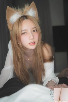A bela coreana Yeha se transforma em uma linda namoradinha com orelhas de raposa (36P)