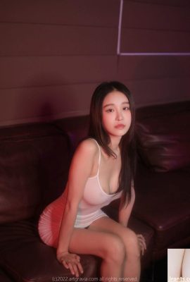 A bela modelo coreana rosa mostra corajosamente seu corpo sedutor em fotos – LeeSeol (59P)