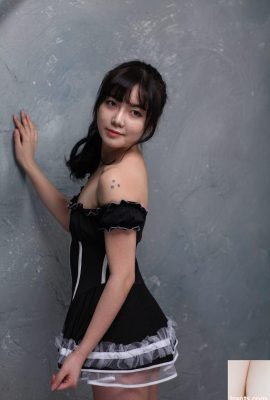 Foto de modelo coreana fica nua e abre as pernas – (46P)