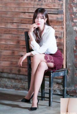 (Foto do modelo) Sessão fotográfica de estúdio interno do modelo coreano Son Ye-in (34P)