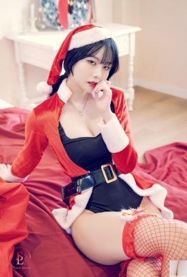 SAINT Photolife – Yuna – Vol.24 Feliz Natal de Yuna) (65P)