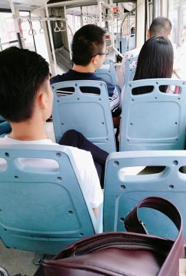 (Coletado da Internet) Weibo Garota linda Chitose Jiao – Ônibus (26P)