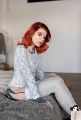 (Suicide Girls) 20 de janeiro de 2024 – Redd – RENDA DELICADA (52P)