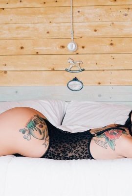 (Suicide Girls) Guerreiro Plutão – Dolcenera