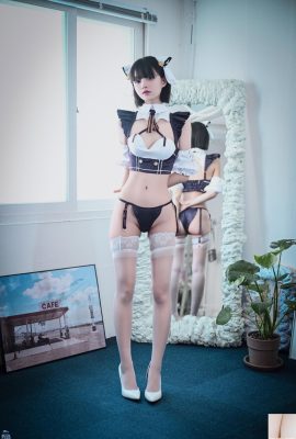 (BLUECAKE) Jeong Jenny – Cosplay de empregada doméstica (112P)