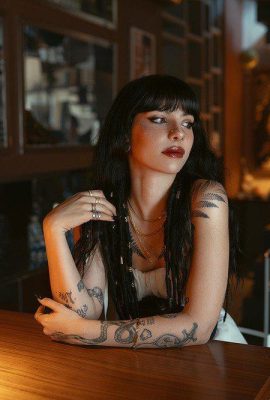 (Suicide Girls) 11 de setembro de 2024 – Alyblackkk – Teoria Híbrida (48P)