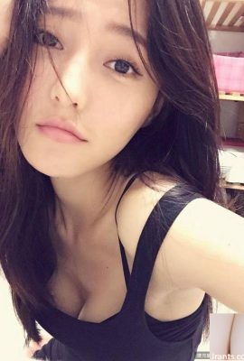 ~Mico Zhang Weichun~ Selfie de cima para baixo revela sulcos duplos sensuais, super lindos (21P)