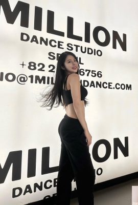 “Zhang Yuting” tem uma aparência muito sexy e atraente (25P)!