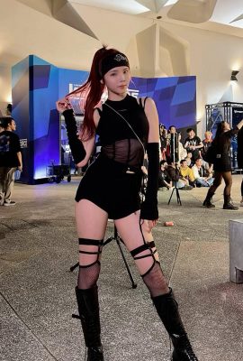“Zoe_flesh” seios redondos e tentação oculta (18p)