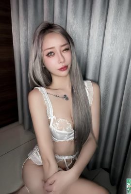 “Li Xiaowen” Charmoso Curvesty Beauty (21p)
