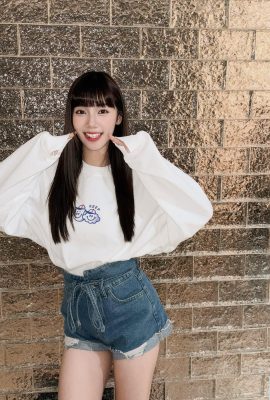 Temperamento da rainha “Abby_lin Xialei” com cintura fina e seios (34p)
