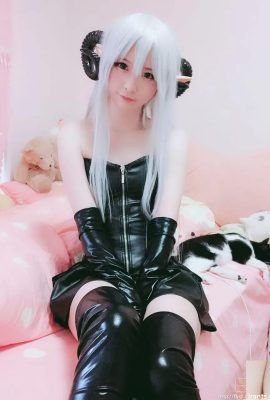 (Estúpido) Little diabolish Leather Wear! (56p)