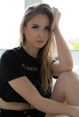 (Suicide Girls) 10 de maio de 2025 – Robynlee – gostaria que você estivesse aqui – (57p)