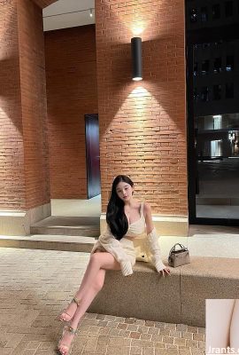 A beleza de rede sexy “Qian Hui” não pode esconder sua emoção apenas assistindo (10p)