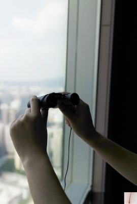 Voyeurismo do telescópio (99p)