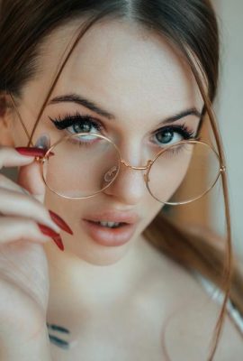 (Suicide Girls) 28 de maio de 2025 – Katy Milligan – minha aparência incrível (59p)