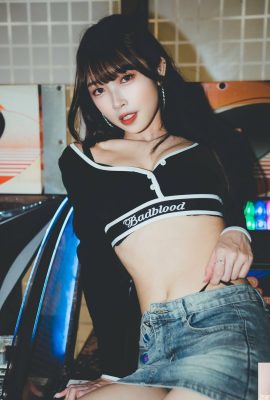 Jovem sexy “Hami” vestida de maneira sedutora e mostrou seu charme quente (10p)