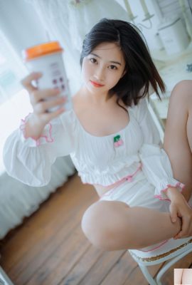 (Modelo Nacional do corpo humano) Nnian”The Girl Who Loves Lollipop” (35p)