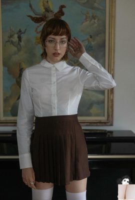 (Suicide Girls) 06 de junho de 2025 – Missfernandez – Muse Piano (61p)