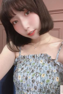 A elegante e elegante roupa de biquíni “Longliwei” foi incrível e inesperadamente tinha algo a fazer (10p)