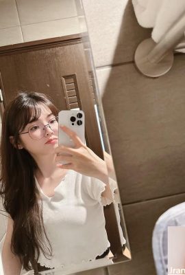 As pernas justas e bonitas “pato” são atraentes o suficiente (10p)