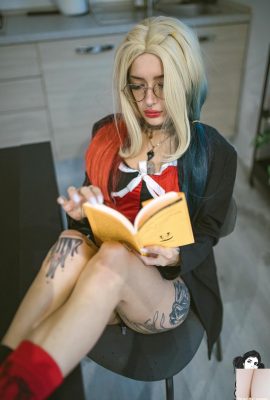 (Suicide Girls) 21 de junho de 2025 – Catfois – Como isso faz você se sentir (48p)