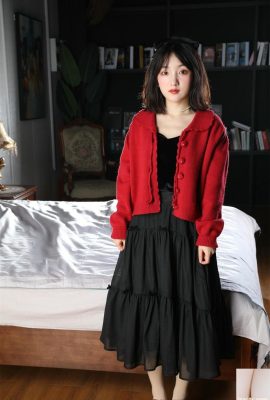 (Coleção on -line) Little Dot – Vestido preto de um modelo na cor (150p)