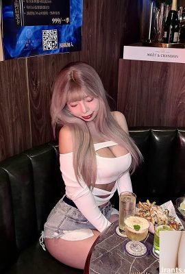 “33” A orgulhosa circunferência superior torna as pessoas incapazes de desviar o olhar (10p)