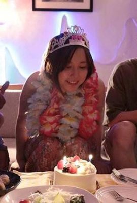 Comemorar o aniversário é comer barras de chocolate, Ningning Tanaka
