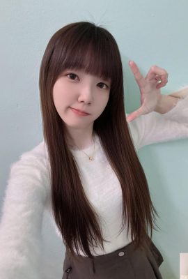 A bela figura de “Bai Yi” está se aproximando, mais charmosa ela se torna (10P)