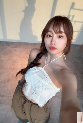 “IreneHuang” tem uma aparência doce, mas uma curva quente (10P)