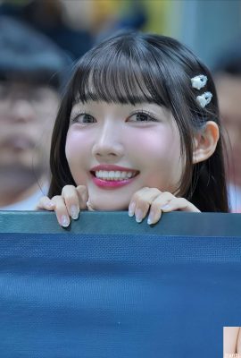 A jovem de olhos grandes “Shao Yan yenyen” tem uma figura graciosa e boa que faz as pessoas se sentirem enérgicas (10P)