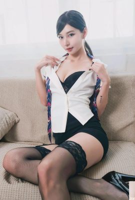 “Anna Coco” tem pernas delgadas e lindas, e que não se deixa tentar pelo ataque quente (10P)