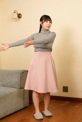 Miyu Hirose: Uma mulher casada de seios grandes cuja coleção de lingerie sexy foi encontrada por uma empresa de mudanças… (21P)