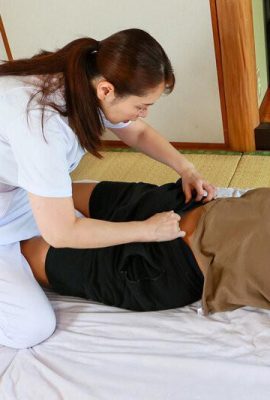 Chisato Shoda: Chubby massageador de tia de seios grandes Chisato Shoda – envolto em um corpo rechonchudo e calmante… (21P)