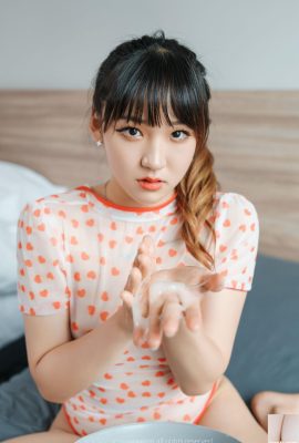 (Hendoong) O visual charmoso e o corpo branco e macio vão conquistar seu coração (29P)